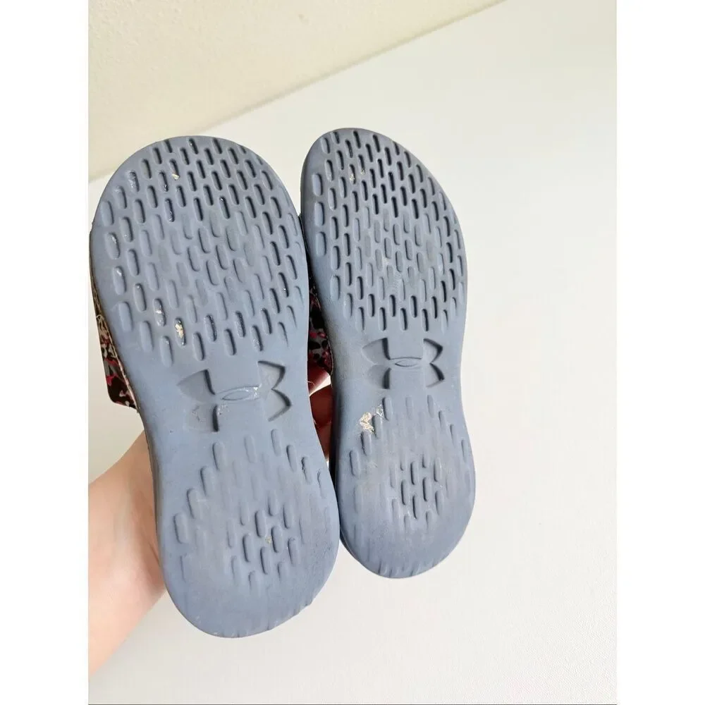 UNDER ARMOUR PLAYMAKER CHROMA SLIDES GIRLS' size 4Y